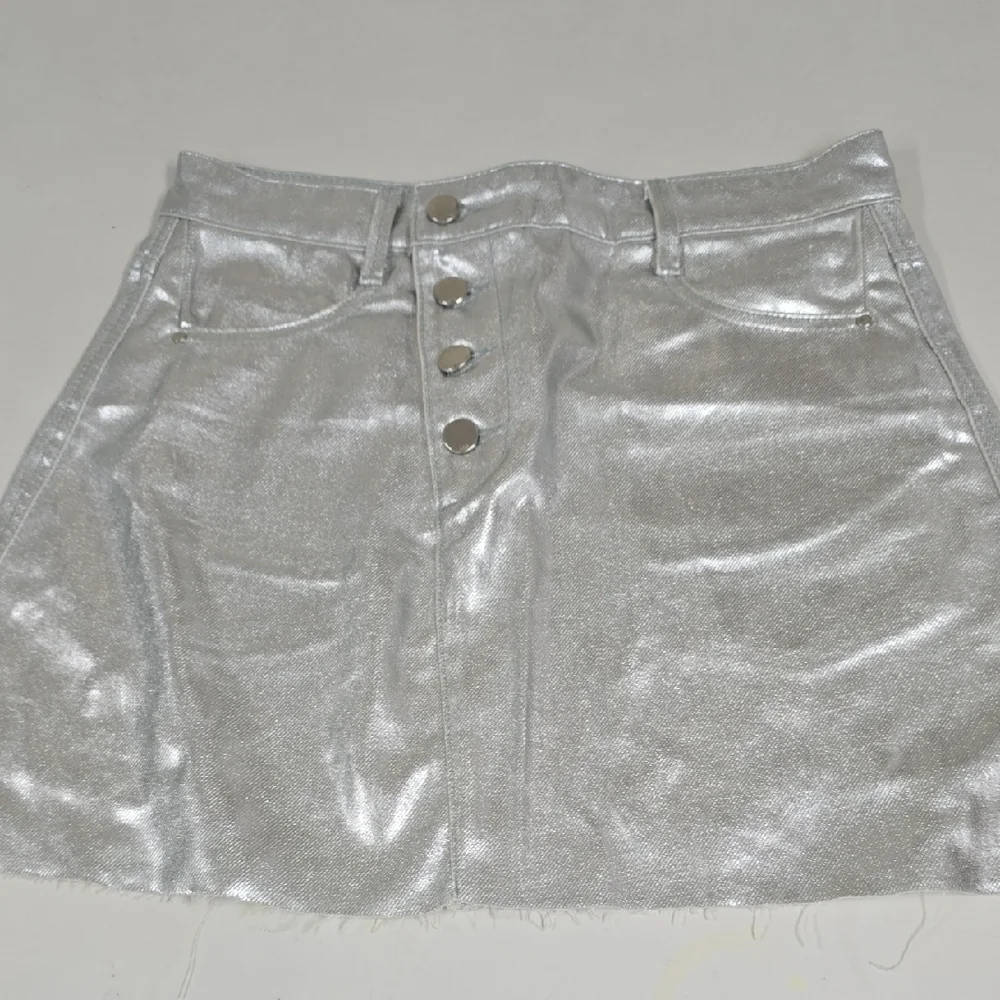 NEW WOMAN HIGH WAIST SILVER MINI SKIRT FRAYED HEM SILVER